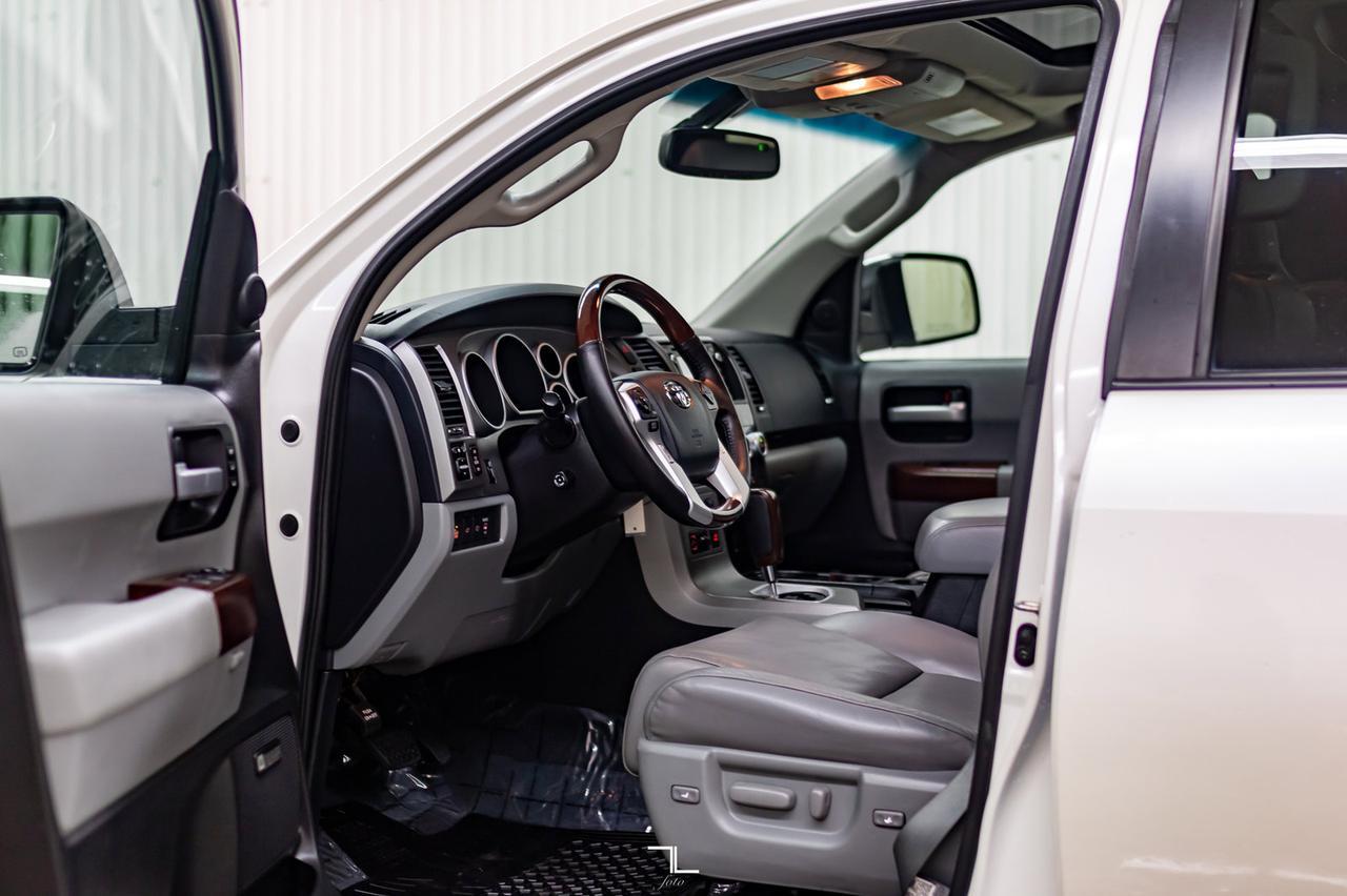 2016 Toyota Sequoia AWD Platinum Leather Roof Nav BCam Red Deer AB