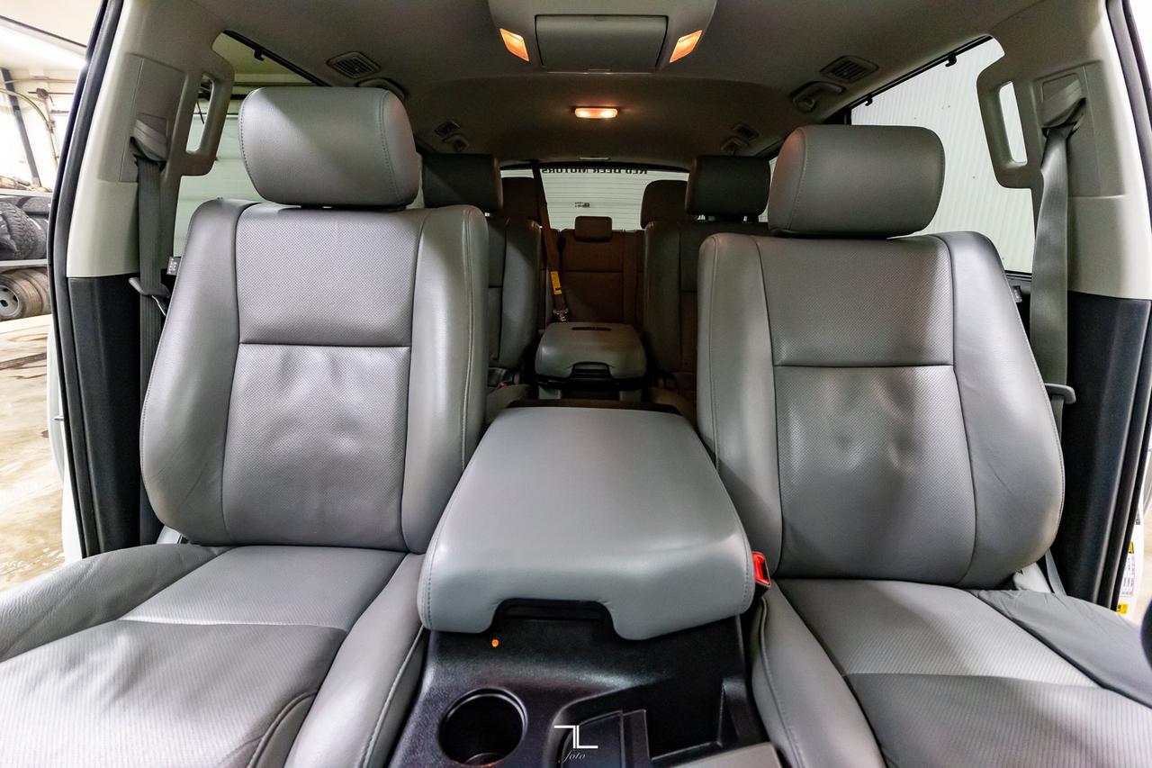 2016 Toyota Sequoia AWD Platinum Leather Roof Nav BCam Red Deer AB