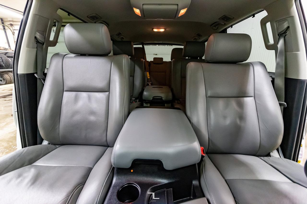 2016 Toyota Sequoia AWD Platinum Leather Roof Nav BCam Red Deer AB