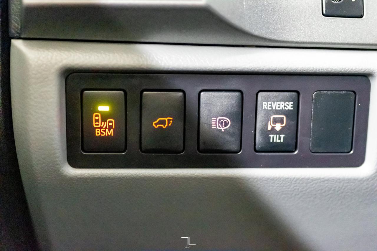 2016 Toyota Sequoia AWD Platinum Leather Roof Nav BCam Red Deer AB