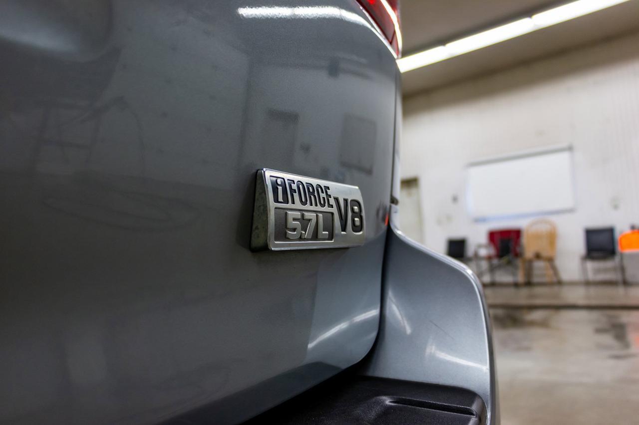 2016 Toyota Sequoia AWD SR5 3rd Row Leather Roof Red Deer AB