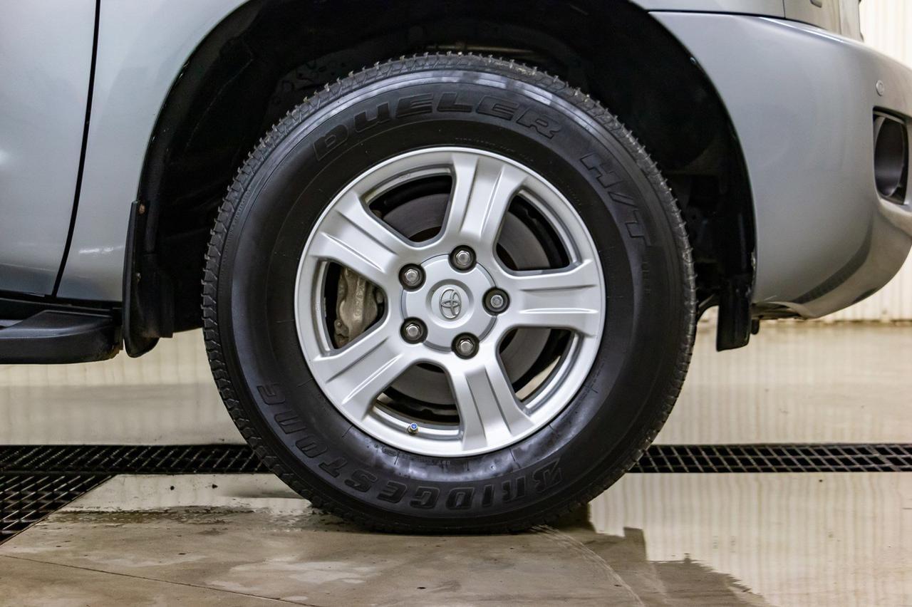 2016 Toyota Sequoia AWD SR5 3rd Row Leather Roof Red Deer AB