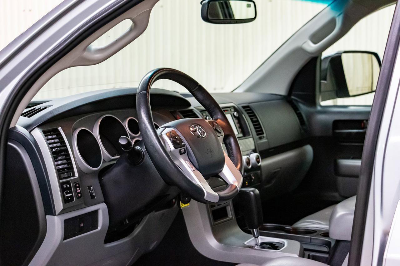 2016 Toyota Sequoia AWD SR5 3rd Row Leather Roof Red Deer AB