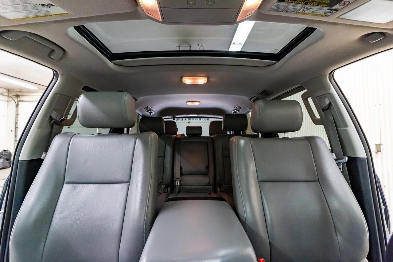 2016 Toyota Sequoia AWD SR5 3rd Row Leather Roof Red Deer AB