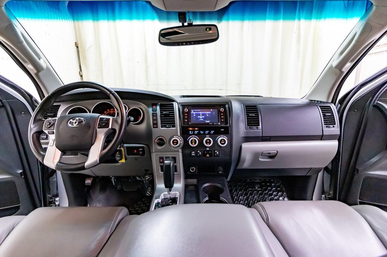 2016 Toyota Sequoia AWD SR5 3rd Row Leather Roof Red Deer AB