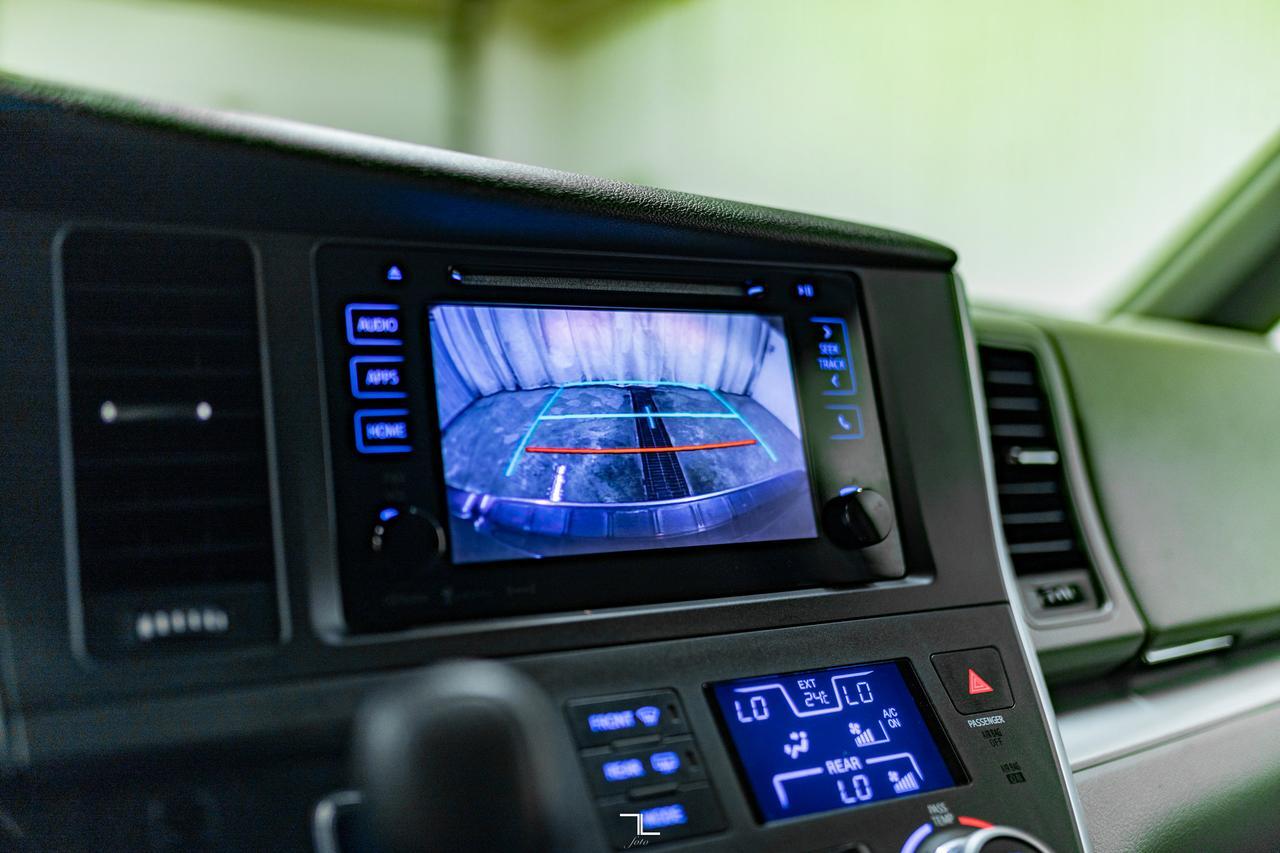 2016 Toyota Sienna AWD LE BCam Red Deer AB