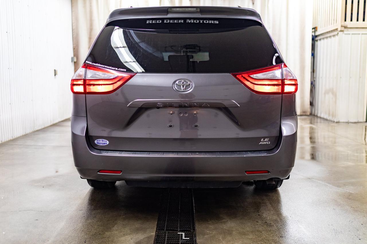 2016 Toyota Sienna AWD LE BCam Red Deer AB