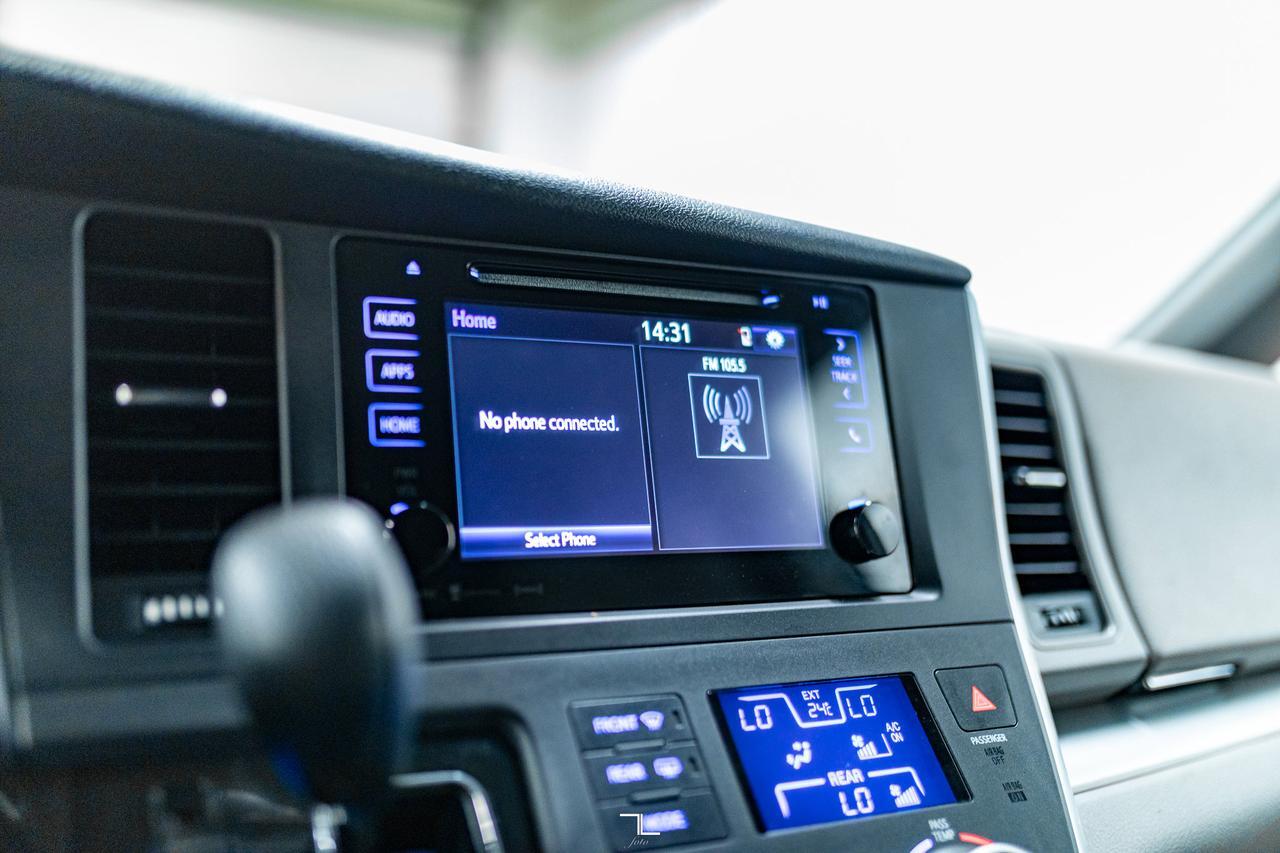 2016 Toyota Sienna AWD LE BCam Red Deer AB