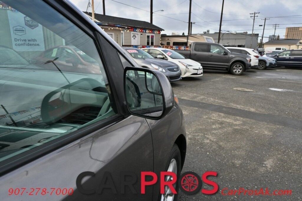 2016 Toyota Sienna LE - 3.5L V6 - 3rd Row 8 Passenger - Power Windows & Door Locks - Dual Climate - Bluetooth - Backup Camera - Tow PackageLE - 3.5L V6 - 8 Passenger - Power Windows & Door Locks - Dual Climate - Bluetooth - Backup Camera - Tow Package Anchorage AK