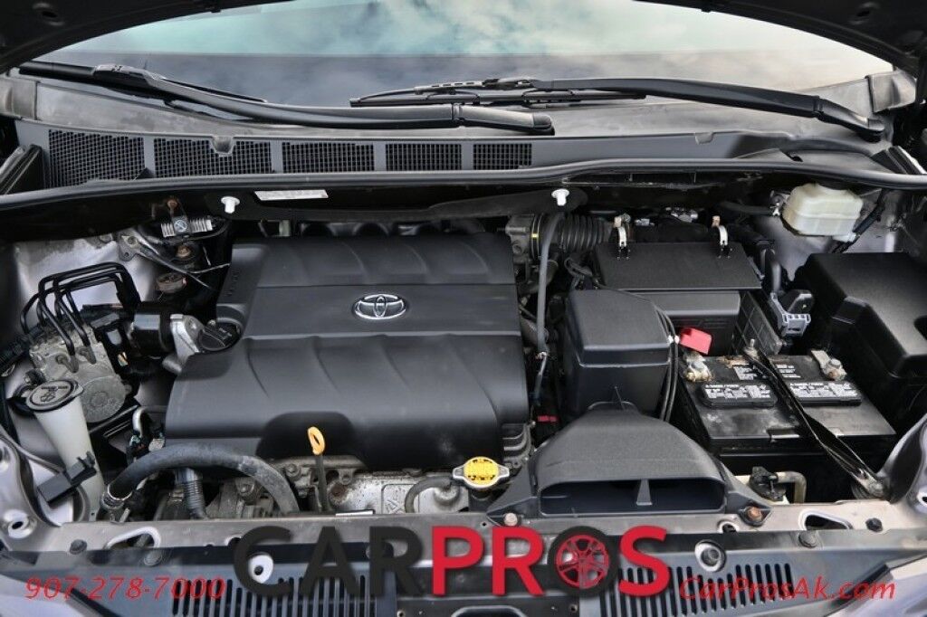 2016 Toyota Sienna LE - 3.5L V6 - 3rd Row 8 Passenger - Power Windows & Door Locks - Dual Climate - Bluetooth - Backup Camera - Tow PackageLE - 3.5L V6 - 8 Passenger - Power Windows & Door Locks - Dual Climate - Bluetooth - Backup Camera - Tow Package Anchorage AK