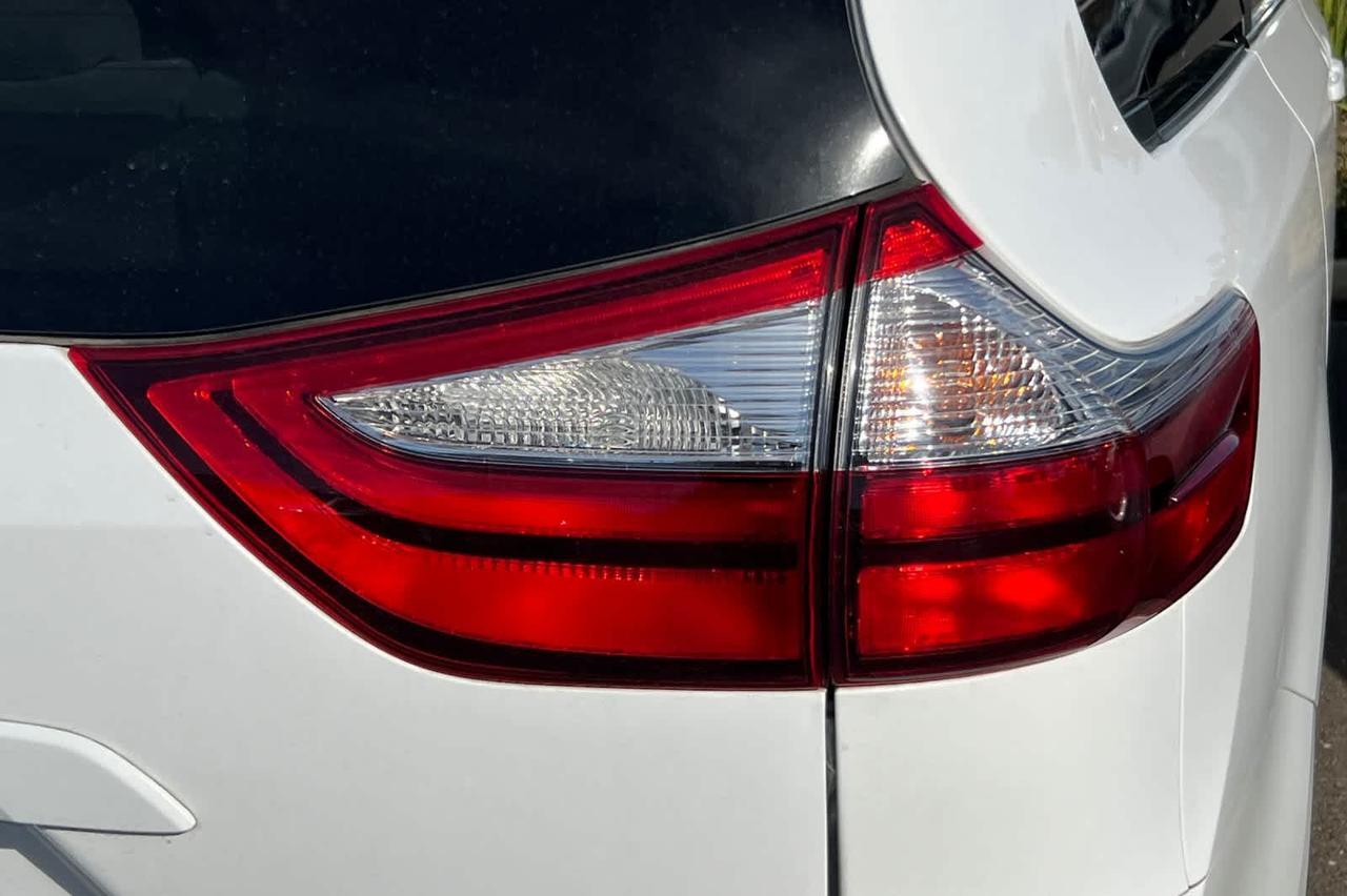 2016 Toyota Sienna LE Roseville CA