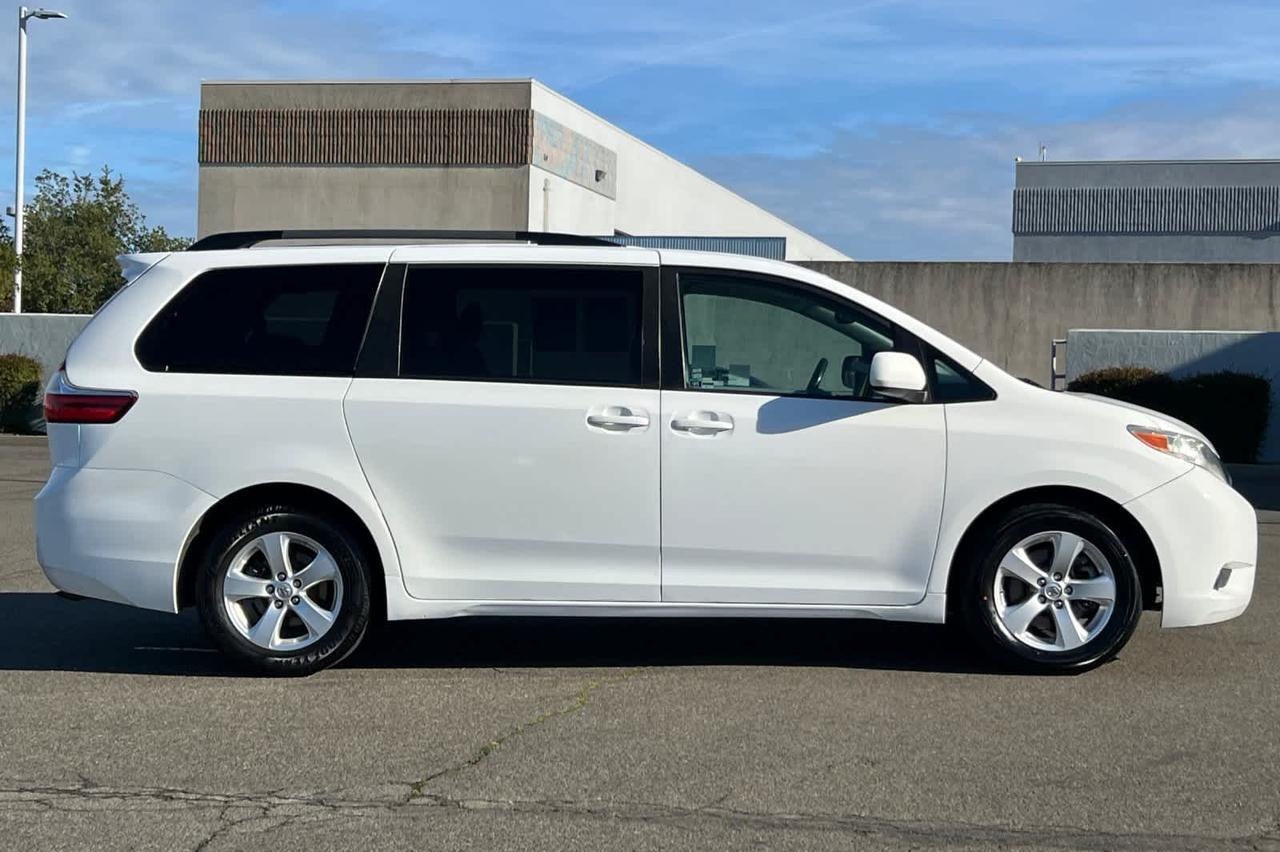 2016 Toyota Sienna LE Roseville CA