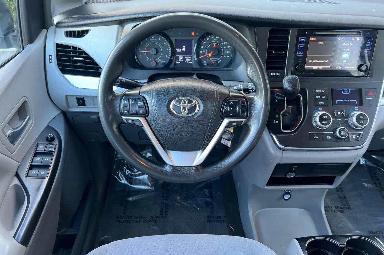 2016 Toyota Sienna LE Roseville CA