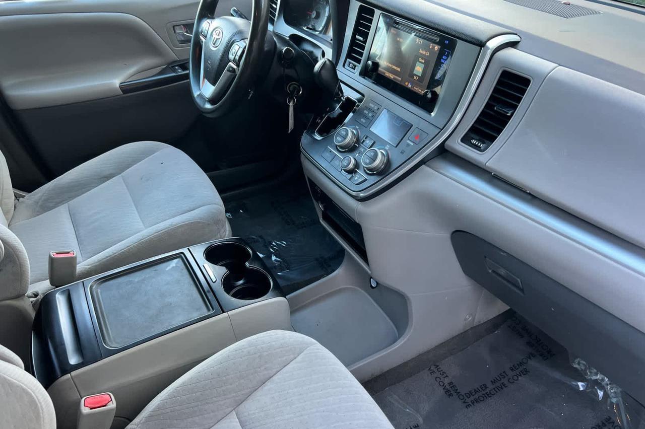 2016 Toyota Sienna LE Roseville CA