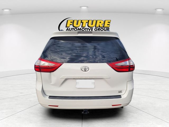 2016 Toyota Sienna LE Roseville CA