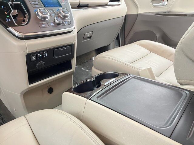 2016 Toyota Sienna Limited Carrollton TX