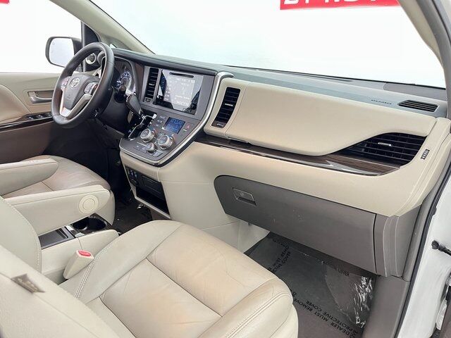 2016 Toyota Sienna Limited Carrollton TX