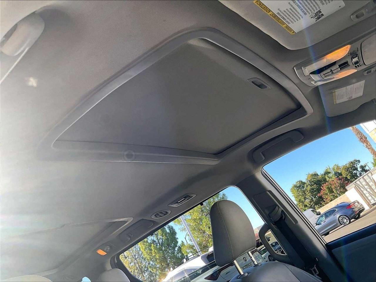 2016 Toyota Sienna Ltd Roseville CA