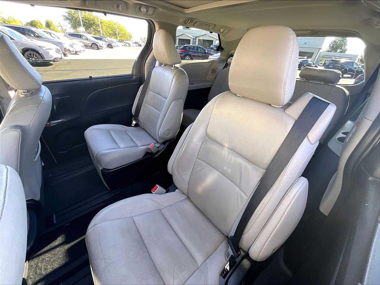 2016 Toyota Sienna Ltd Roseville CA