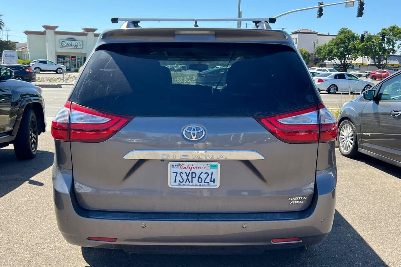 2016 Toyota Sienna Ltd Roseville CA