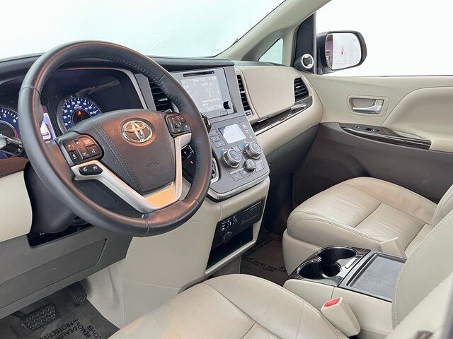 2016 Toyota Sienna XLE Premium Carrollton TX
