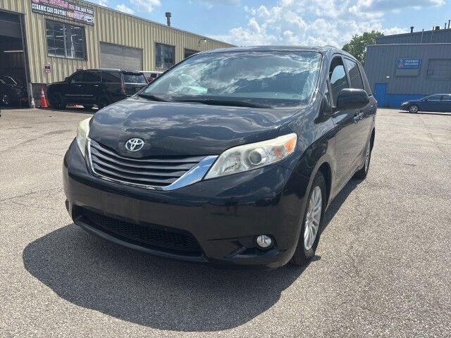 2016 Toyota Sienna XLE Premium Cleveland OH