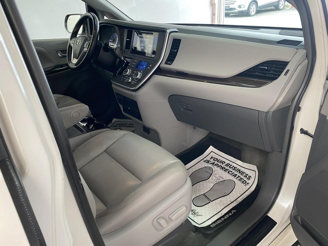 2016 Toyota Sienna XLE Premium Richmond Hill NY