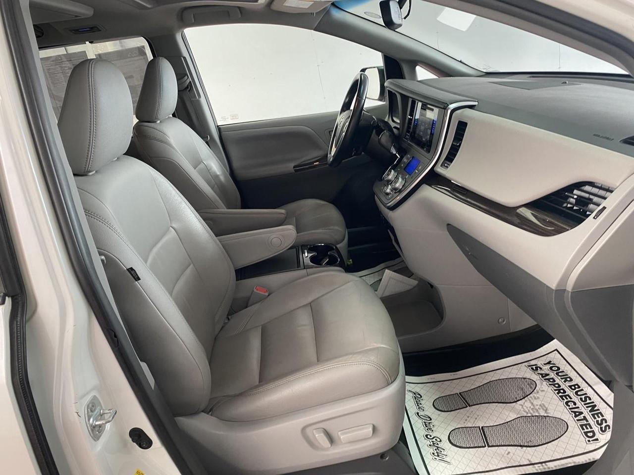 2016 Toyota Sienna XLE Premium Richmond Hill NY