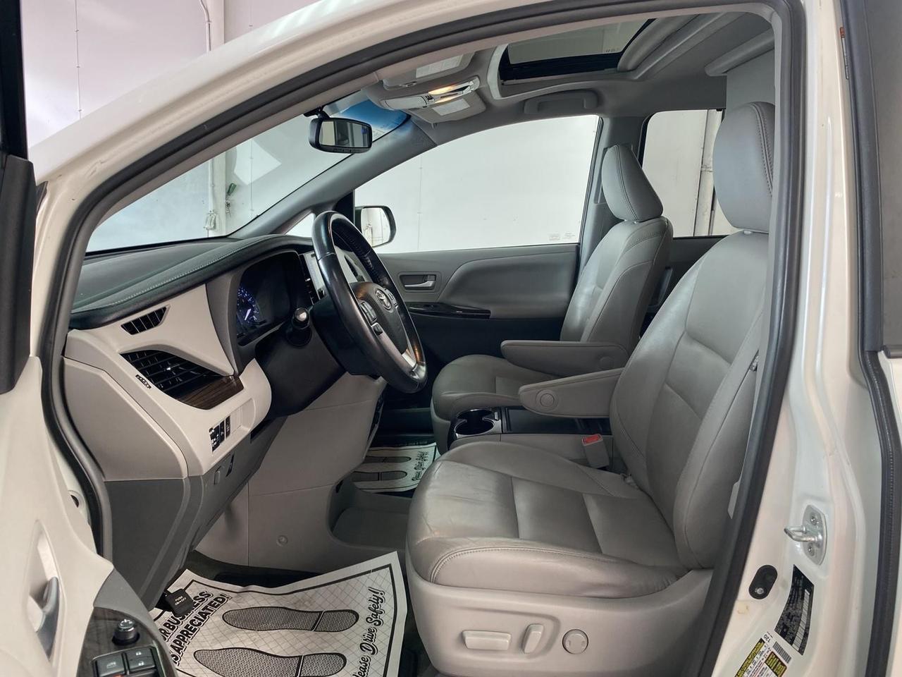 2016 Toyota Sienna XLE Premium Richmond Hill NY
