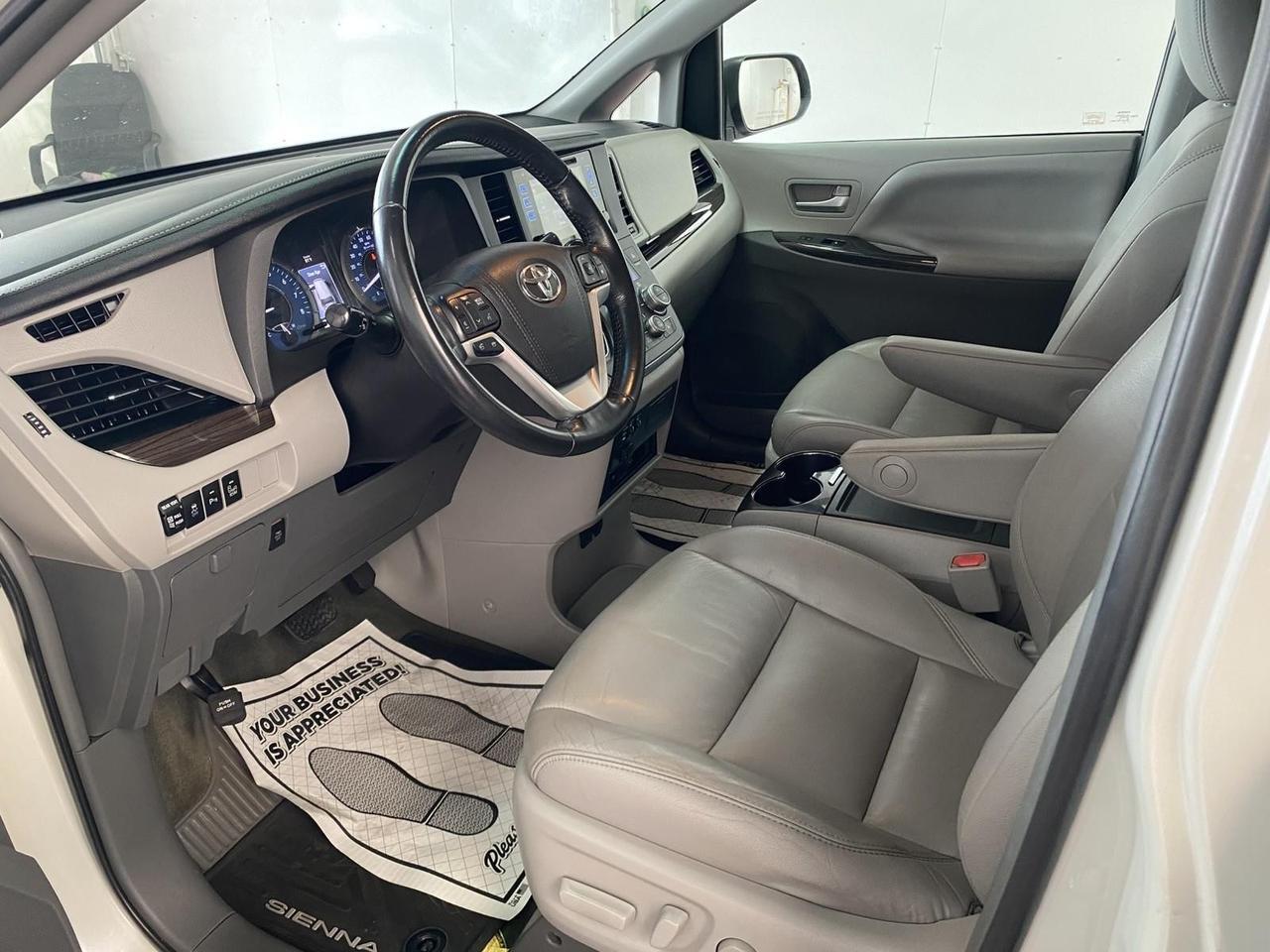 2016 Toyota Sienna XLE Premium Richmond Hill NY