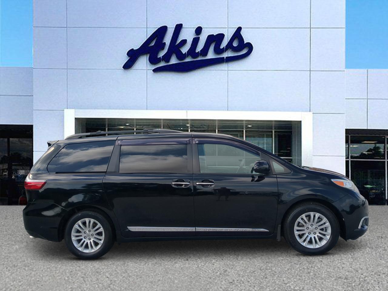 2016 Toyota Sienna XLE Premium