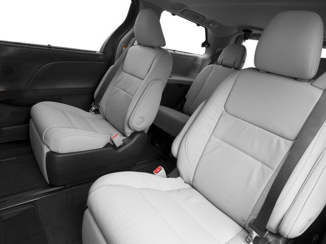 2016 Toyota Sienna XLE Premium Winder GA
