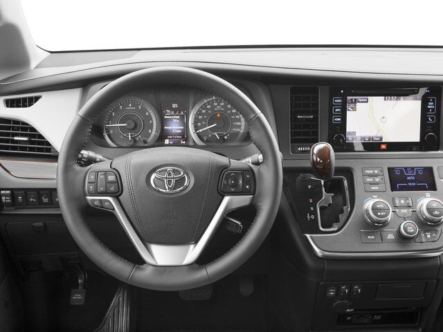 2016 Toyota Sienna XLE Premium Winder GA