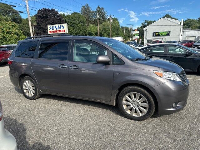 2016 Toyota Sienna XLE Premium Worcester MA