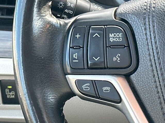 2016 Toyota Sienna XLE Premium Worcester MA