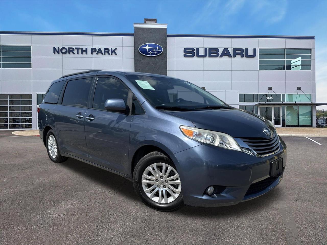 2016 Toyota Sienna XLE