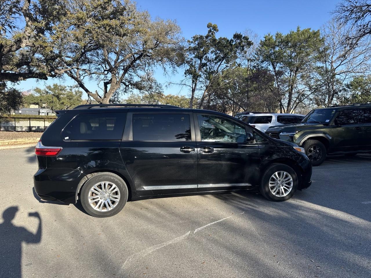 2016 Toyota Sienna XLE