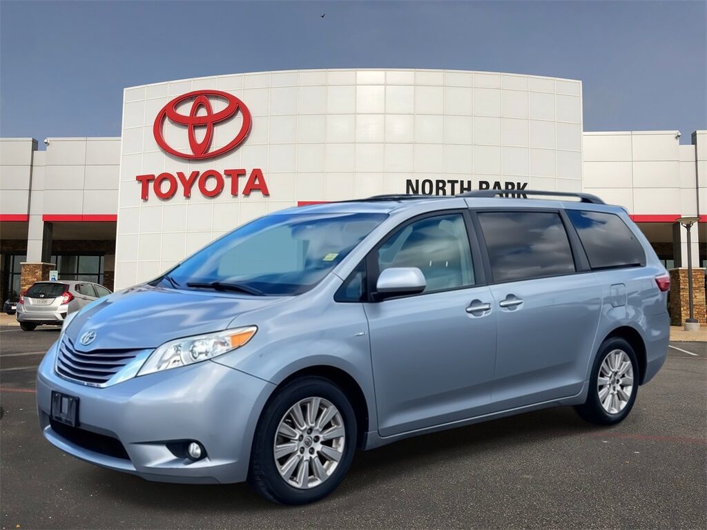 2016 Toyota Sienna XLE
