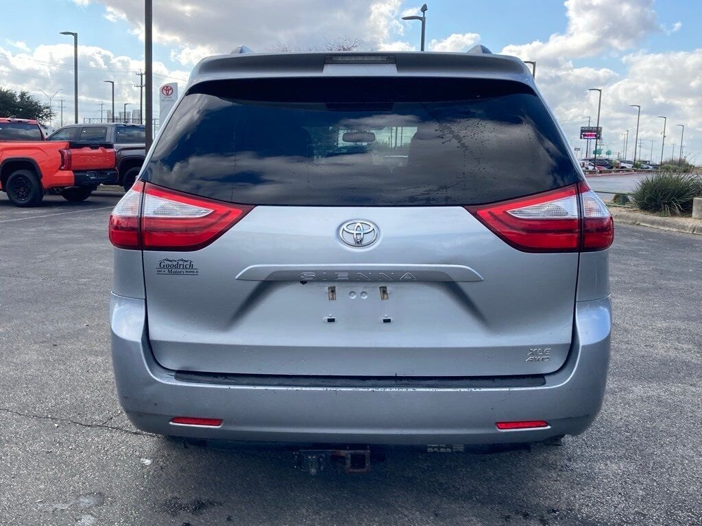 2016 Toyota Sienna XLE San Antonio TX