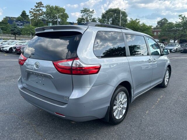 2016 Toyota Sienna XLE Worcester MA