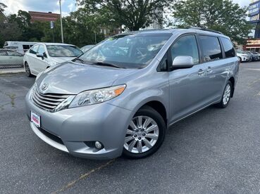 2016_Toyota_Sienna_XLE_ Worcester MA