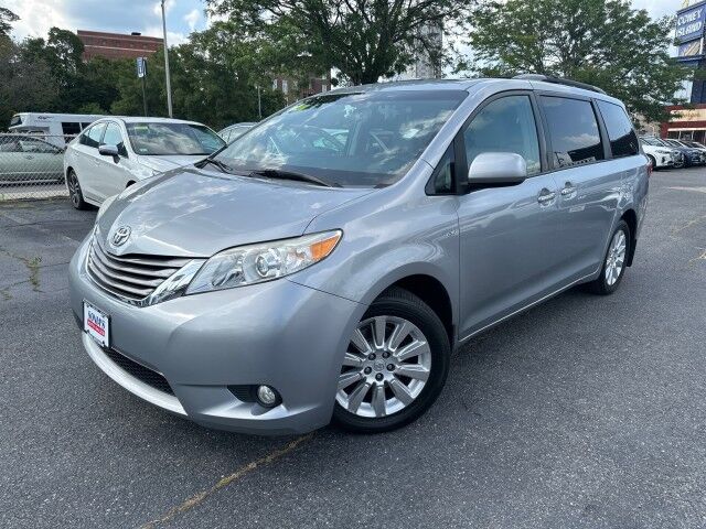 2016 Toyota Sienna XLE Worcester MA