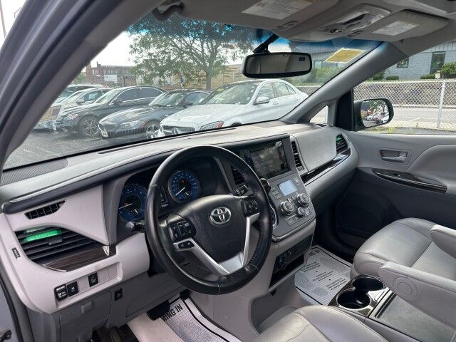 2016 Toyota Sienna XLE Worcester MA