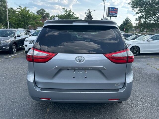 2016 Toyota Sienna XLE Worcester MA