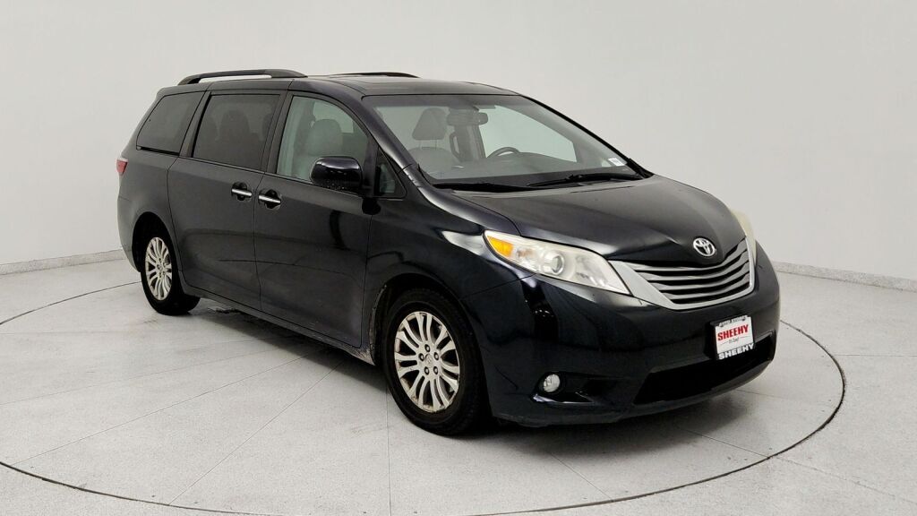 2016 Toyota Sienna XLE