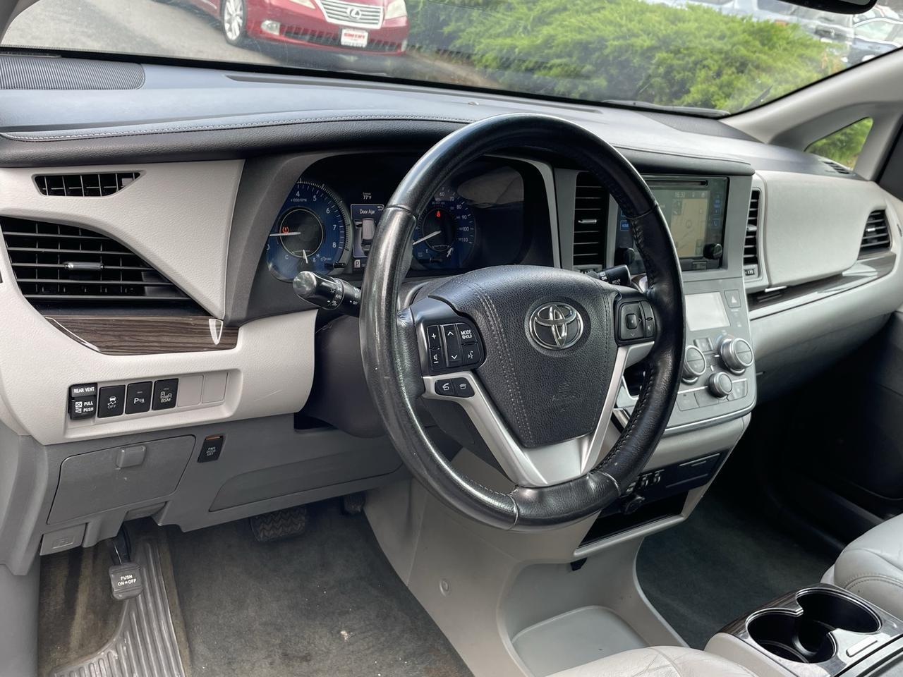 2016 Toyota Sienna XLE Alexandria VA