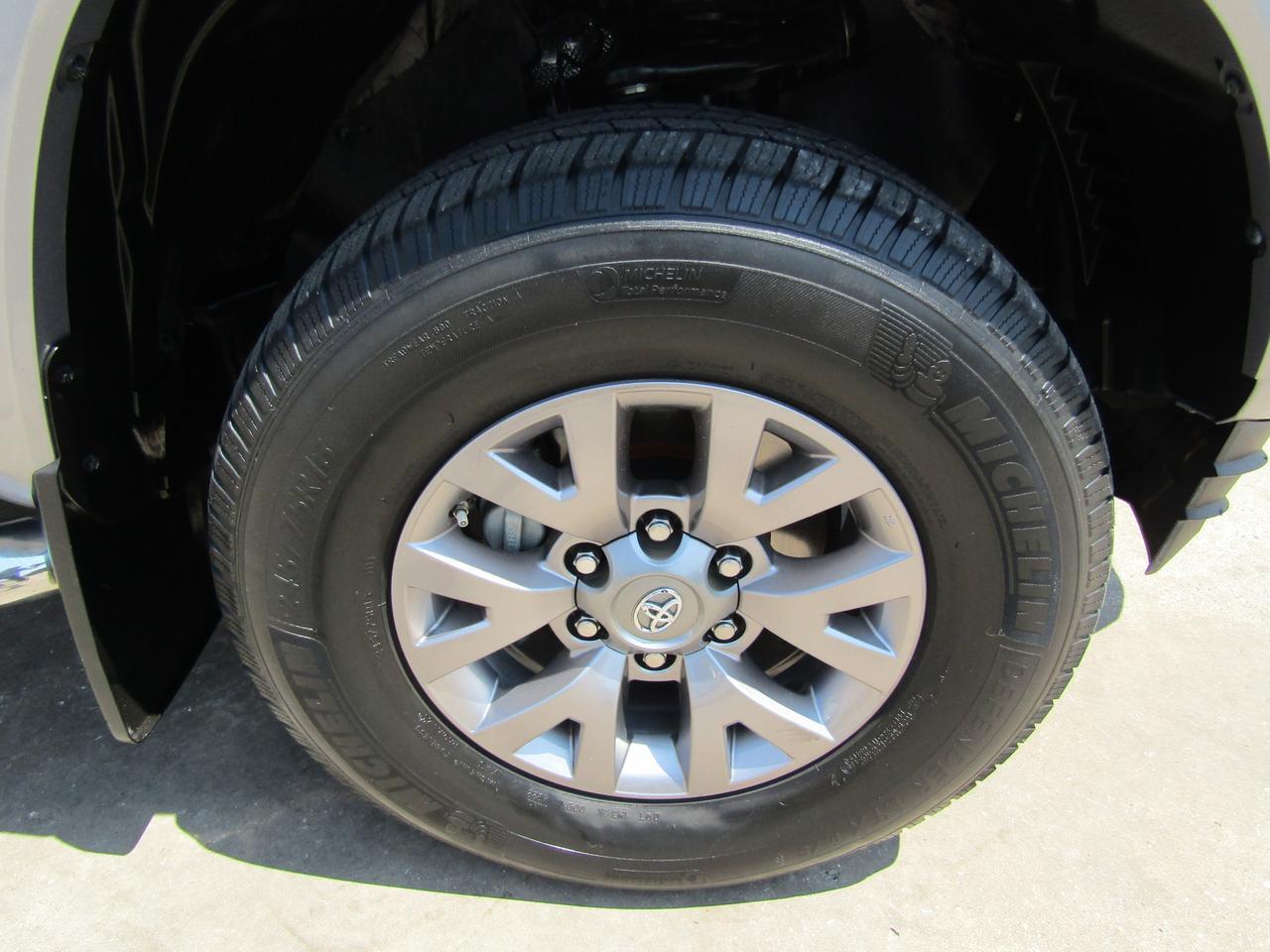 2016 Toyota Tacoma 2WD Double Cab V6 AT SR5 (Natl) Grand Prairie TX