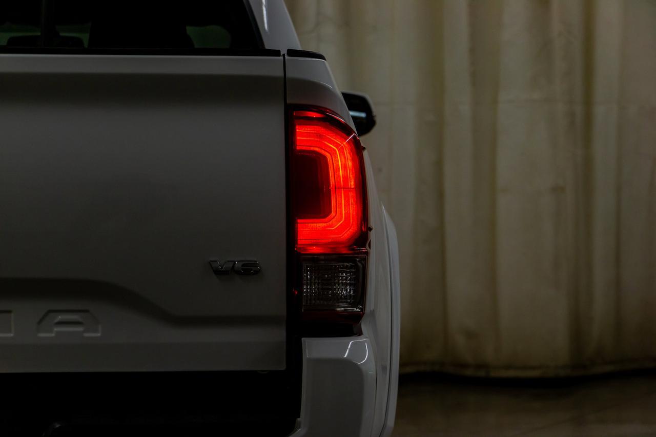 2016 Toyota Tacoma 4x4 Dbl Cab TRD Sport Manual Roof Bcam Red Deer AB