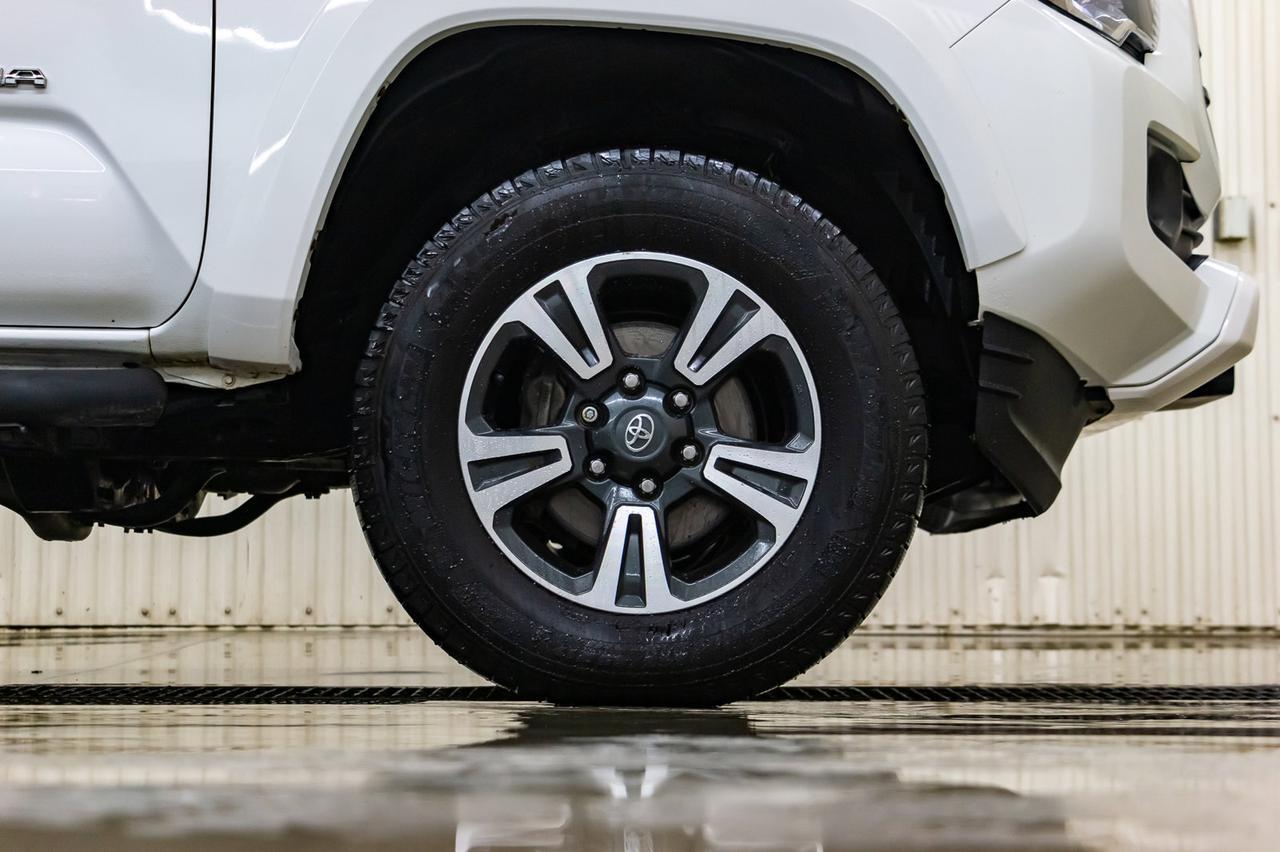 2016 Toyota Tacoma 4x4 Dbl Cab TRD Sport Manual Roof Bcam Red Deer AB