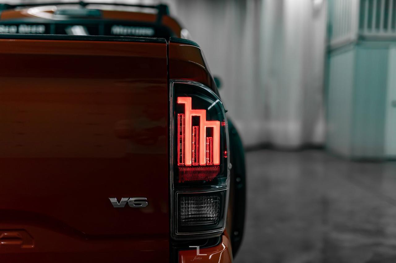 2016 Toyota Tacoma 4x4 Double Cab TRD Sport Manual Nav Roof BCam Red Deer AB